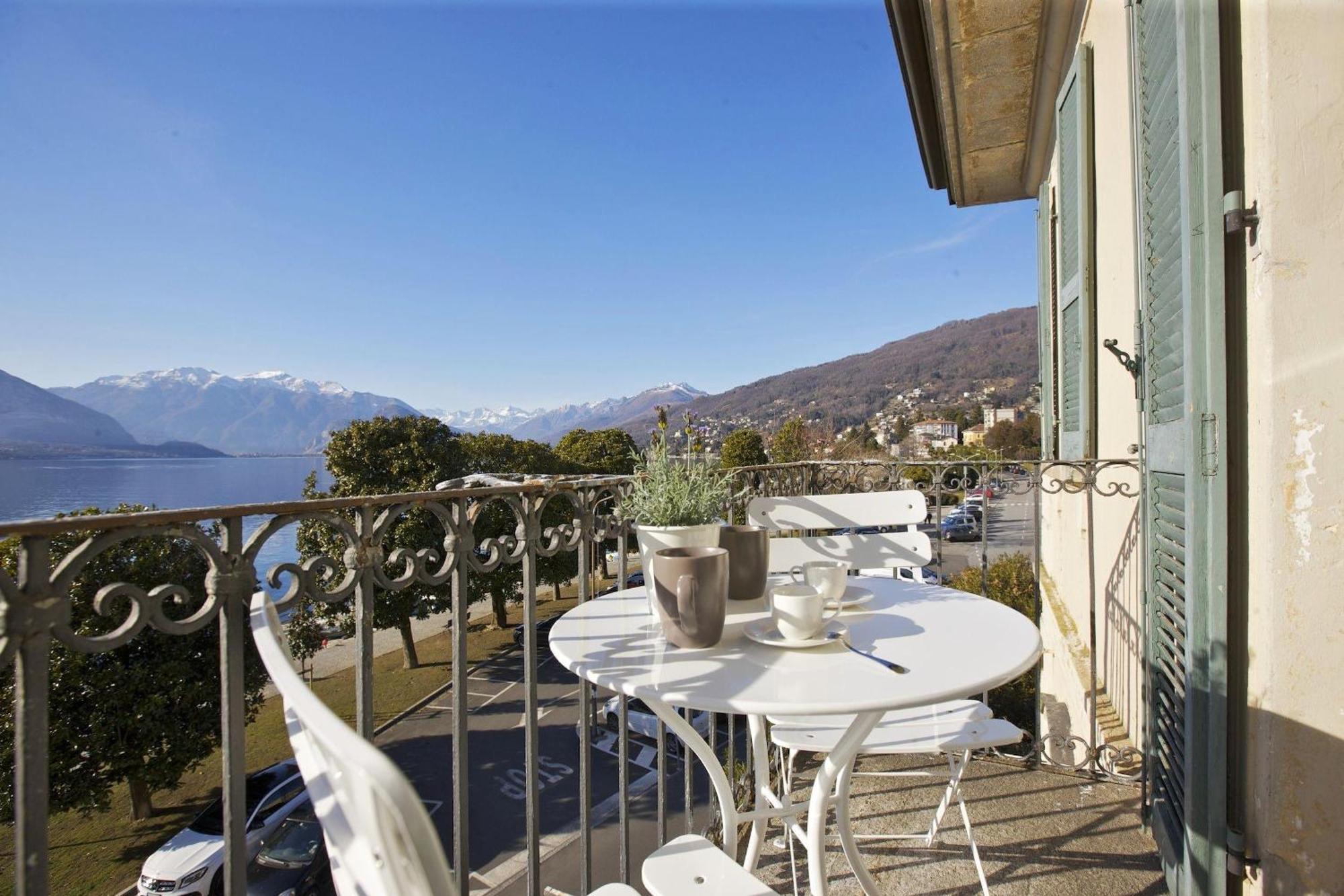 Appartamenti Vista Isola Verbania Esterno foto